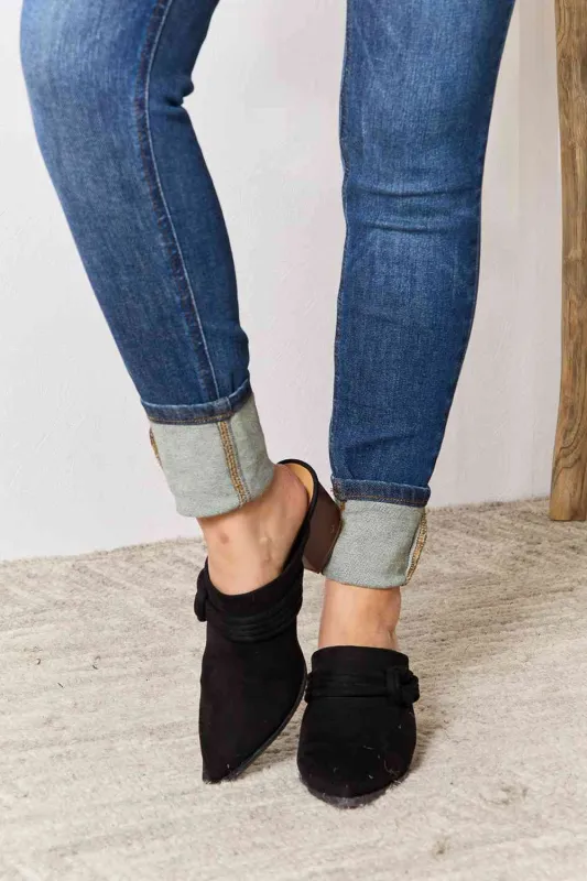 East Lion Corp Pointed-Toe Braided Trim Mules made by Trendsi