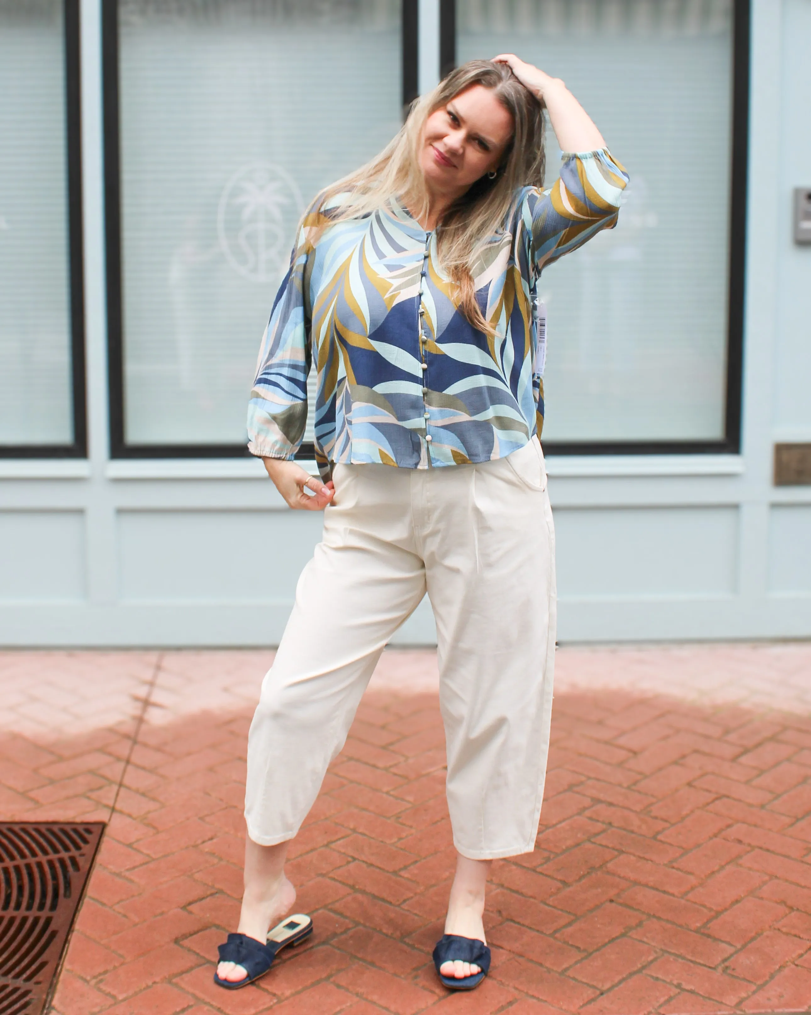 Audrey Cropped Barrel Jeans sold by Magnolia & Oak product image thumbnail 5