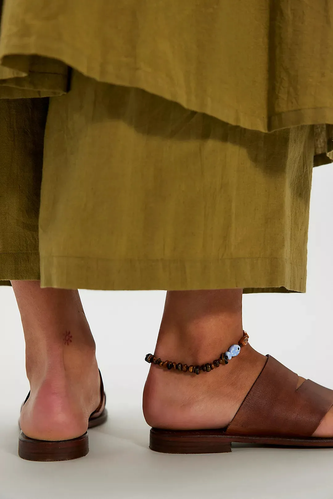 Abilene Toe Loop Sandal sold by Magnolia & Oak product image thumbnail 3