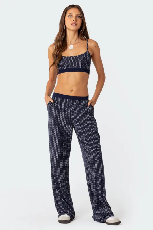 Zariah Slouchy Printed Pants made by Edikted