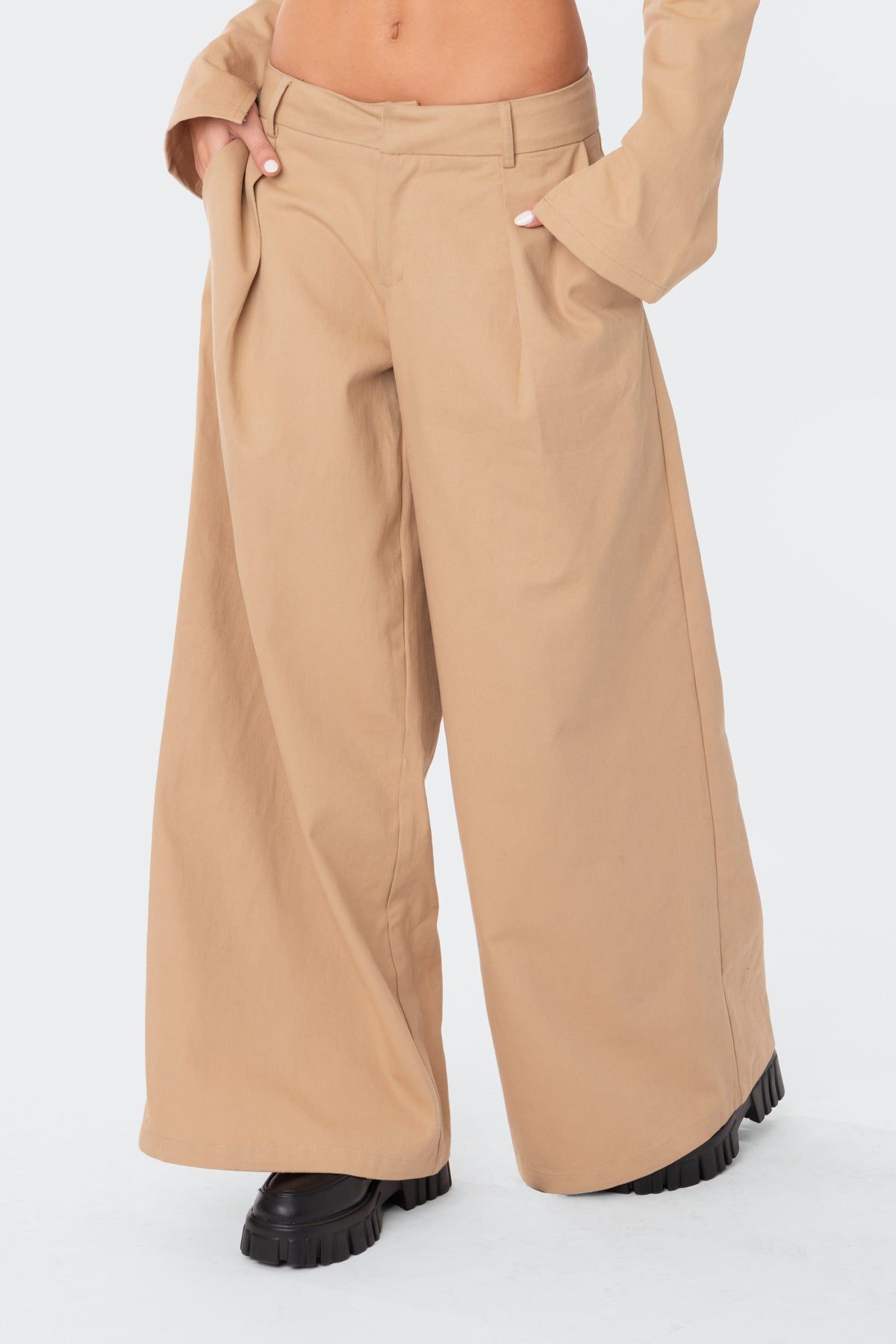 Bini Low Rise Wide Leg Pants sold by Edikted product image thumbnail 3