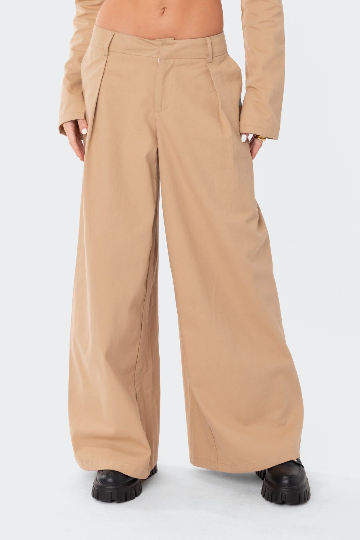 Bini Low Rise Wide Leg Pants sold by Edikted product image thumbnail 2