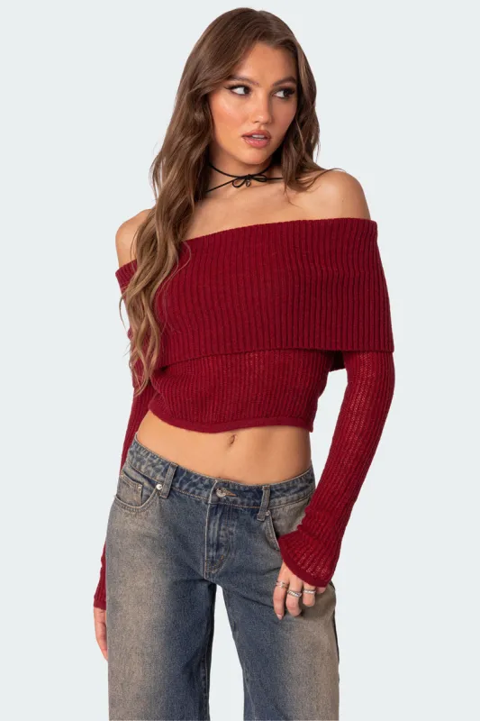 Lili fold over knit top sold by Edikted