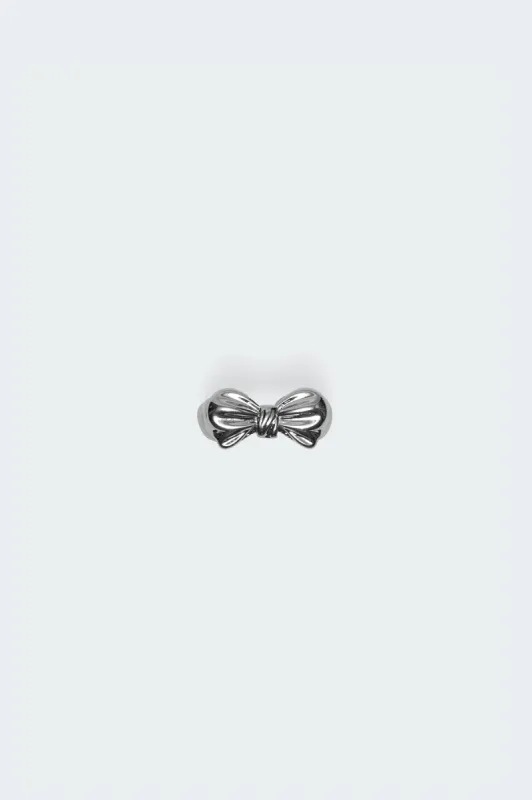 Bonni Bow Ring sold by Edikted