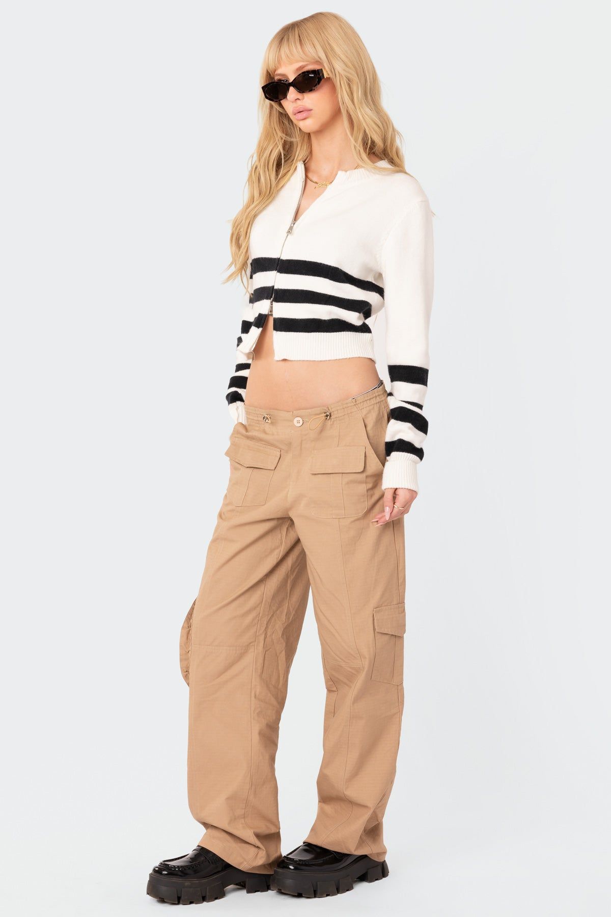 Zayla Low Rise Cargo Pants sold by Edikted product image thumbnail 5