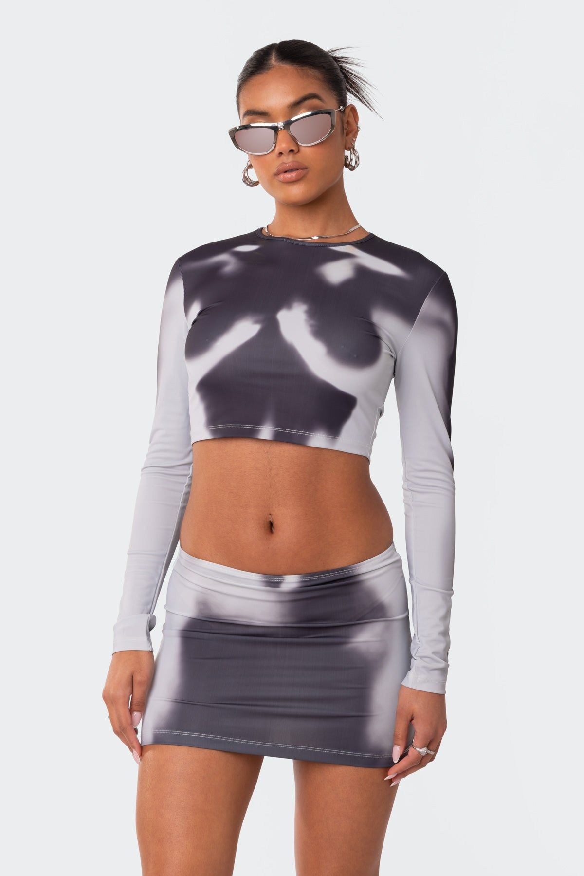 Through U Printed Top sold by Edikted