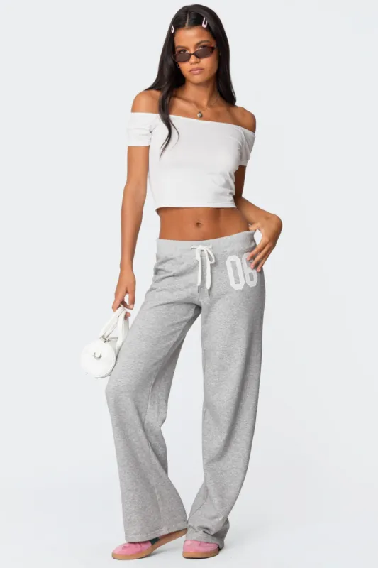 06 Sweatpants sold by Edikted