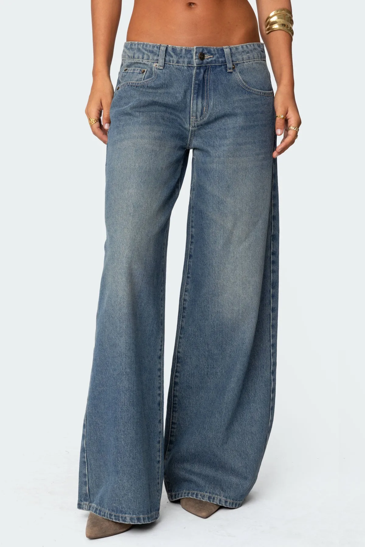 Vyxen Vintage Washed Low Rise Jeans sold by Edikted product image thumbnail 2