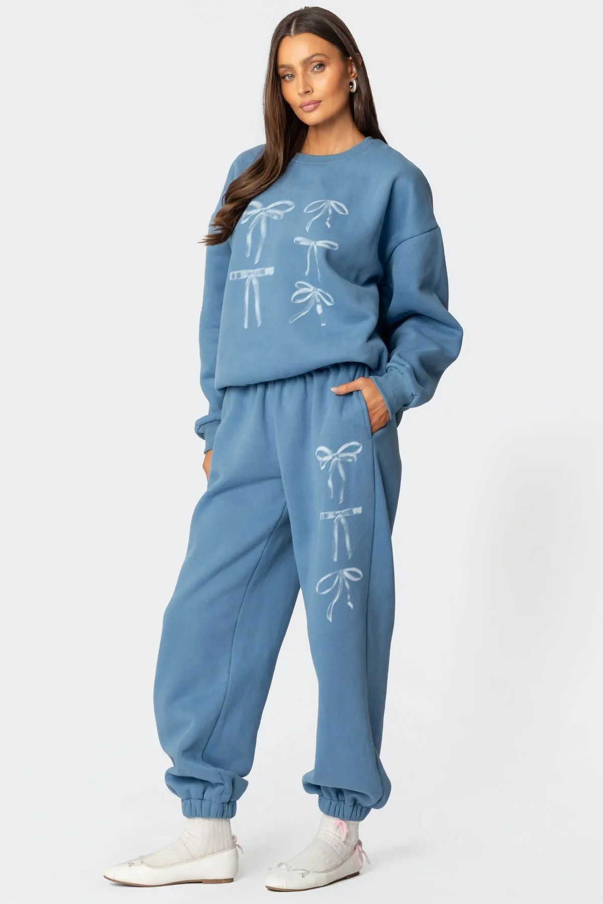 Bow Bliss Oversized Sweatpants sold by Edikted product image thumbnail 4