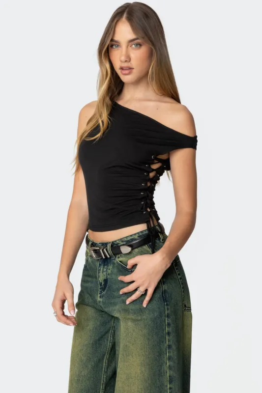 Angi Asymmetric Top sold by Edikted