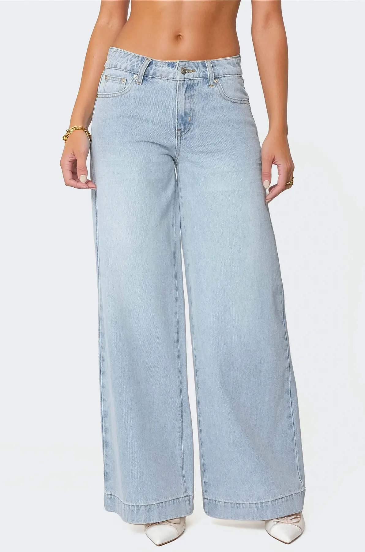 Sidonie Low Rise Baggy Jeans sold by Edikted product image thumbnail 4