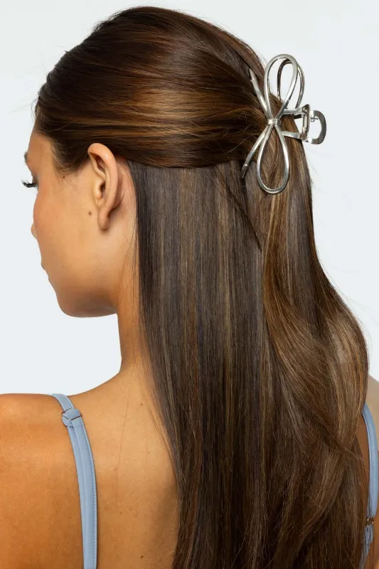 Pretty Bow Hair Clip made by Edikted