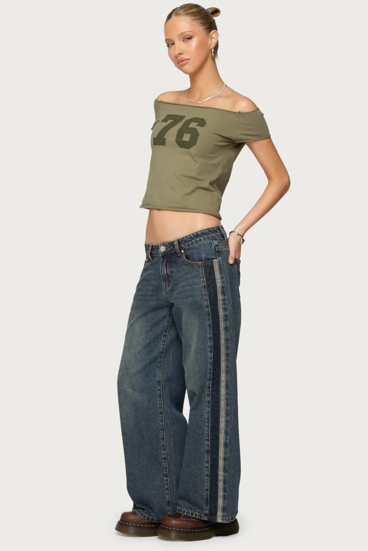 Petite Contrast Panel Low Rise Jeans sold by Edikted product image thumbnail 4