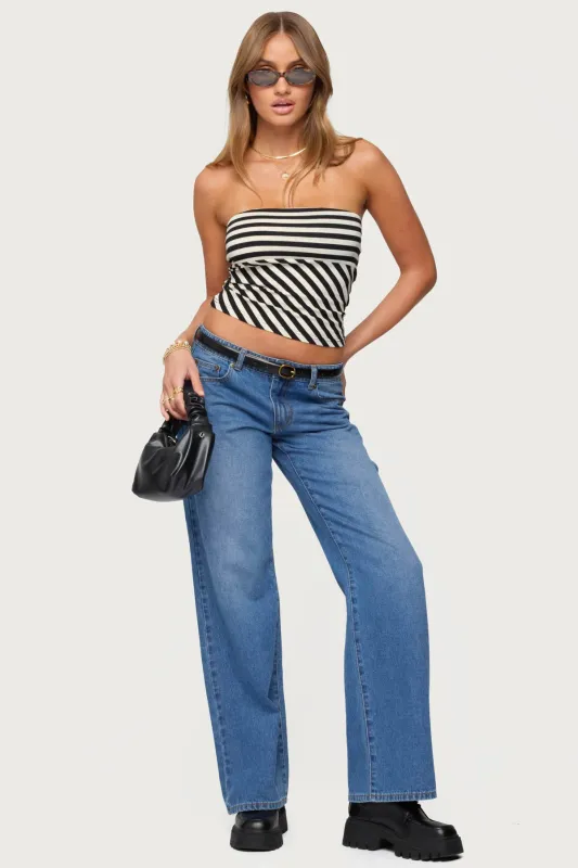 Nikoletta Straight Leg Low Rise Jeans sold by Edikted