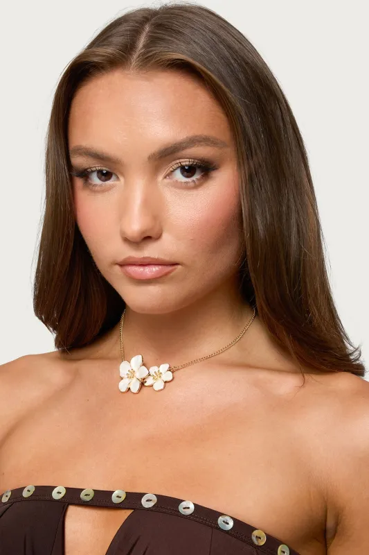 Double Flower Pendant Necklace sold by Edikted