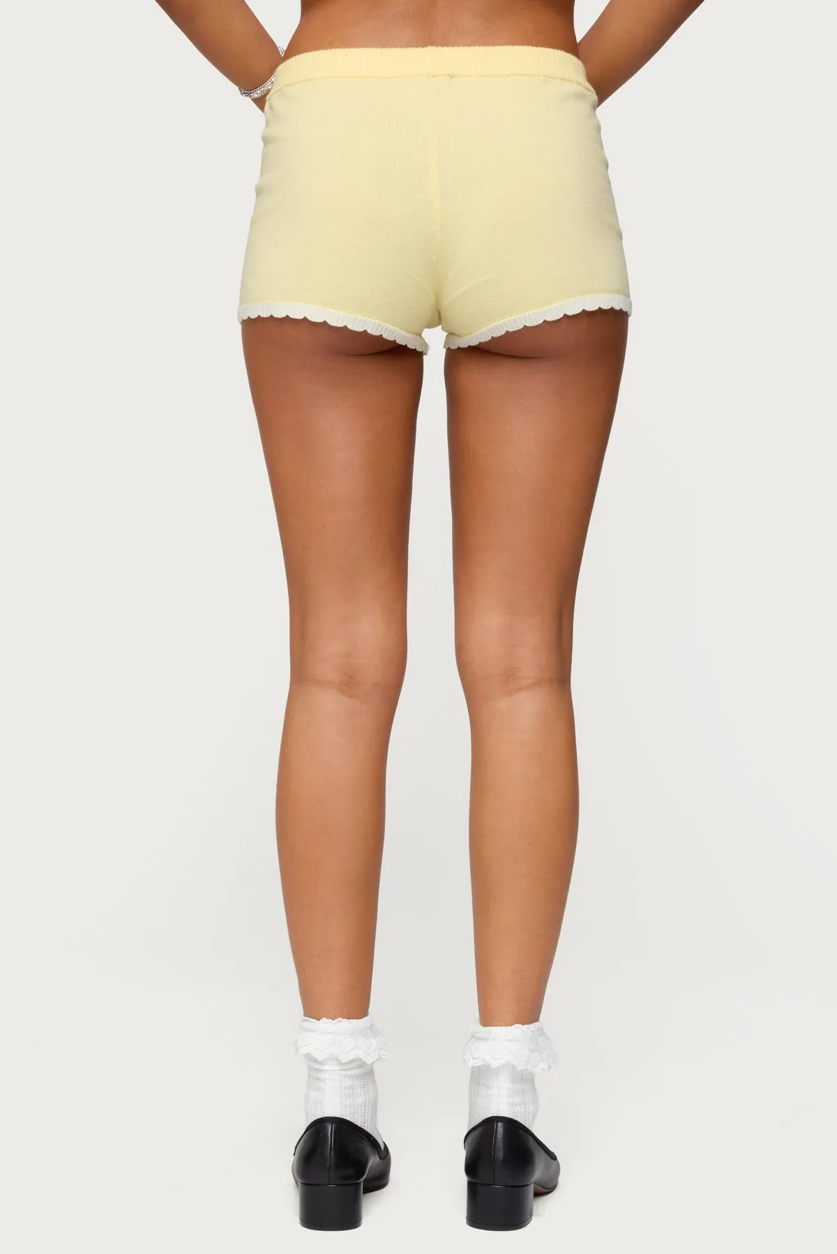 Leila Scalloped Knit Shorts sold by Edikted product image thumbnail 5