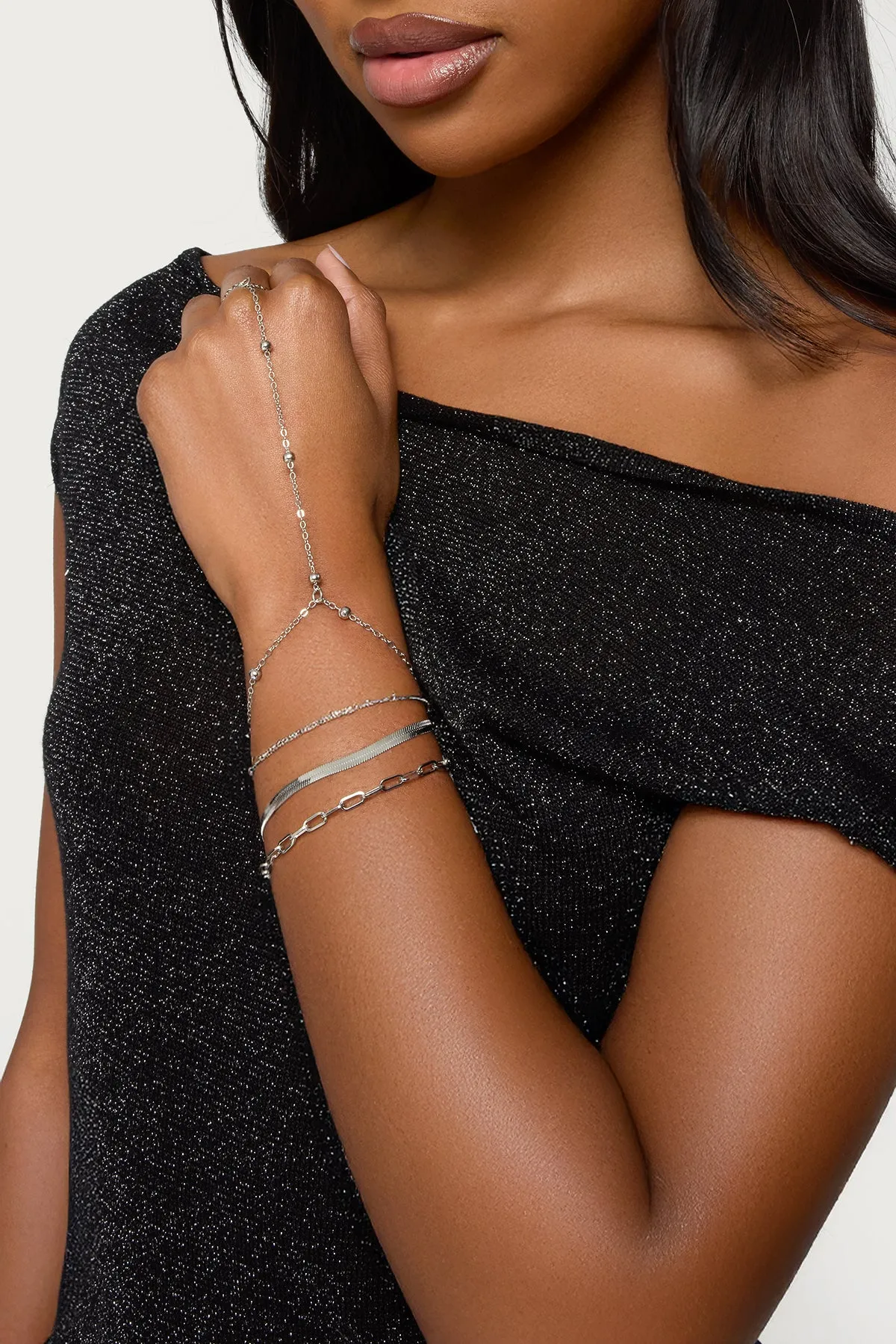 Handchain & Bracelet Pack sold by Edikted