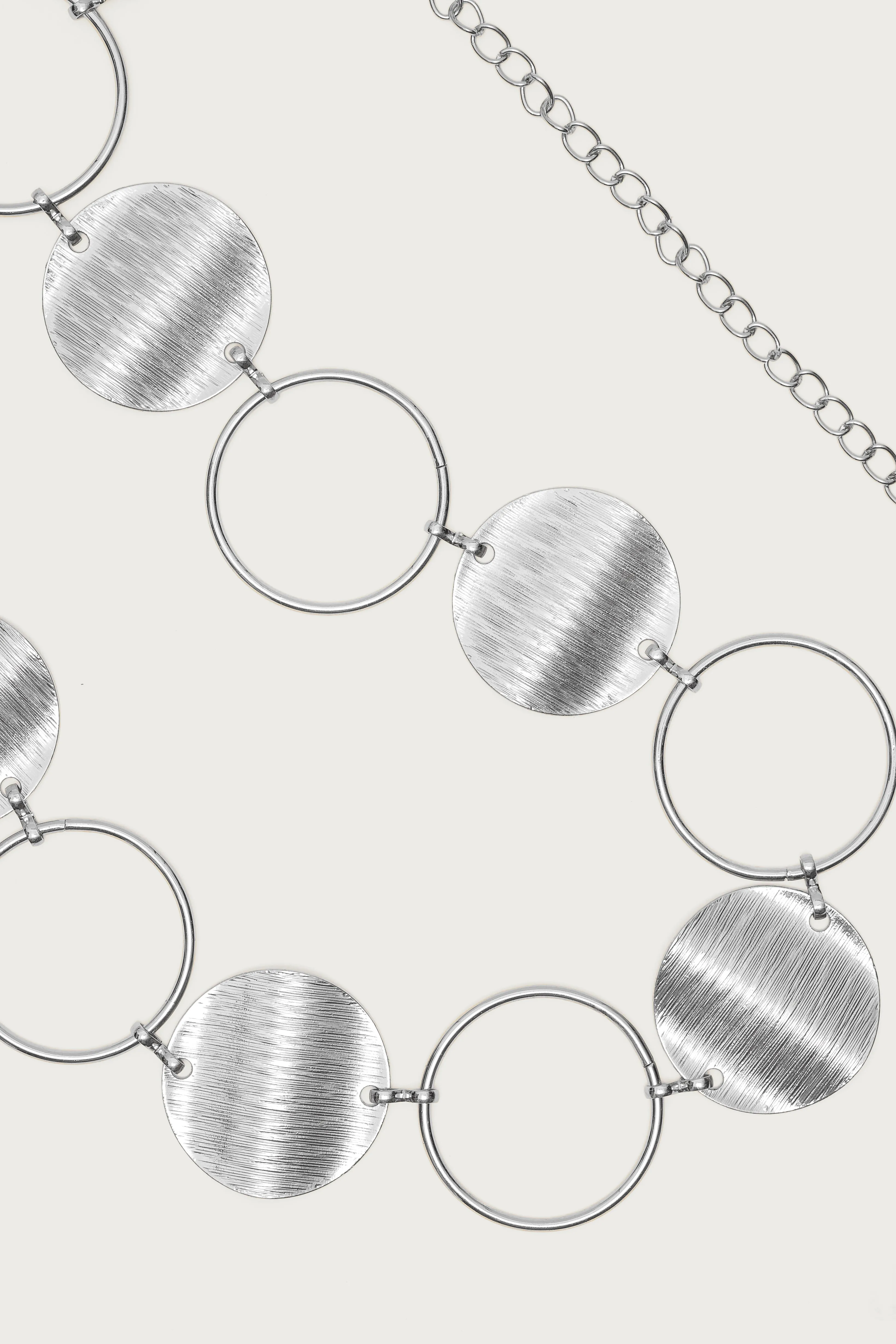 Chunky Circle Chain Belt sold by Edikted product image thumbnail 3