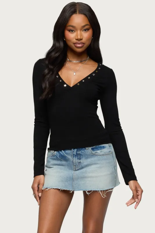 Rossie Stud & Button Top made by Edikted