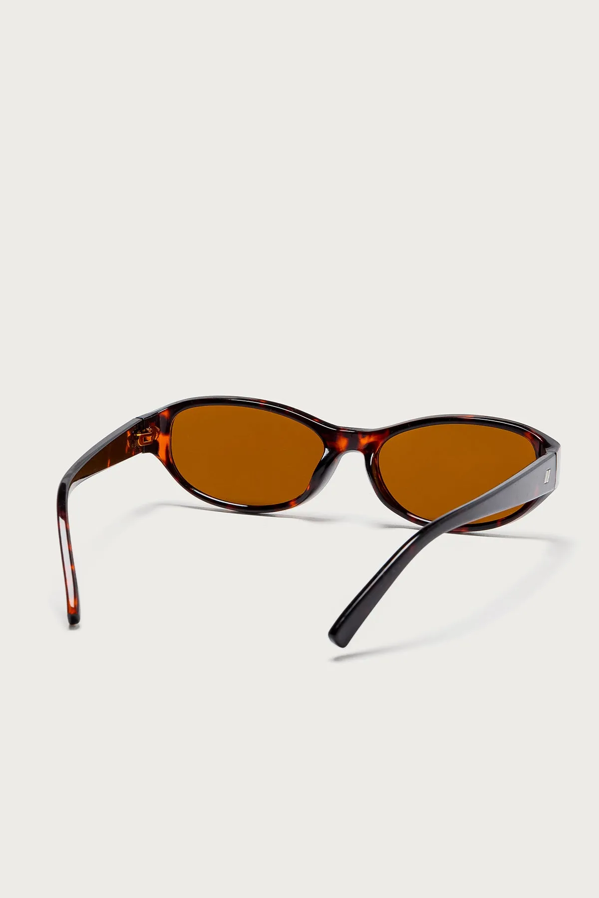 Lavinia Oval Sunglasses sold by Edikted product image thumbnail 4