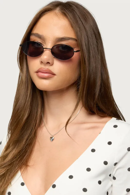 Naomie Oval Metal Sunglasses made by Edikted