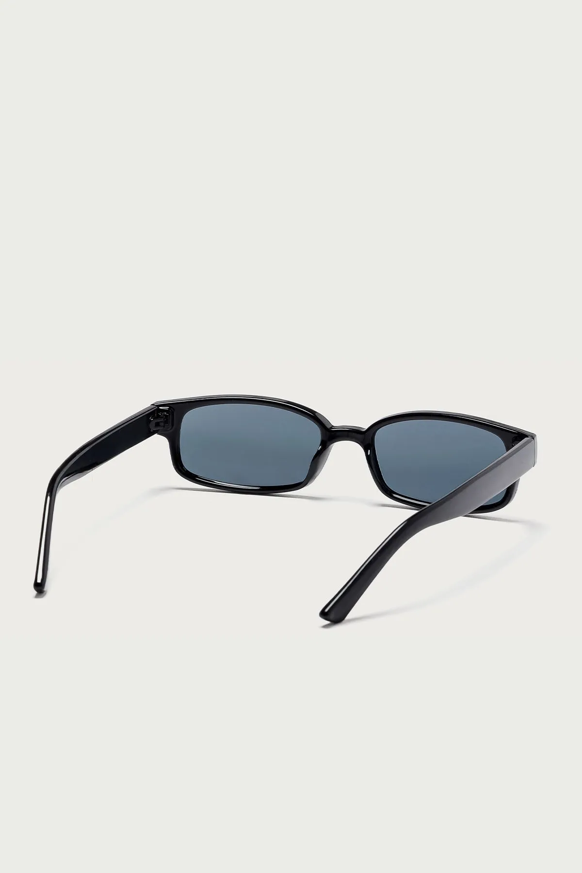 Keeley Rectangle Sunglasses sold by Edikted product image thumbnail 4