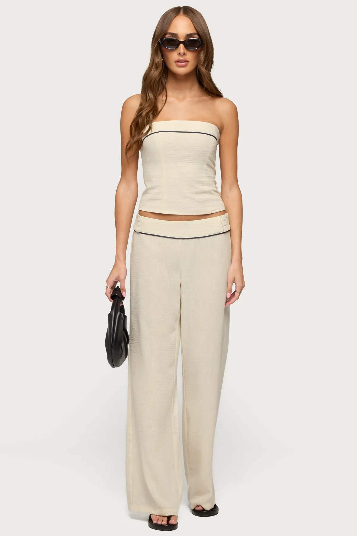 Dorine Contrast Woven Strapless Top sold by Edikted product image thumbnail 2