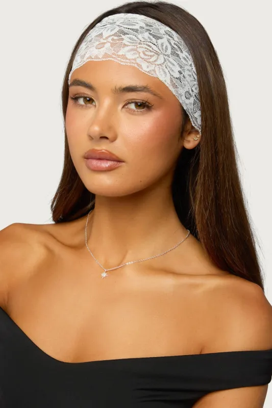 Mitsy Lace Headband made by Edikted