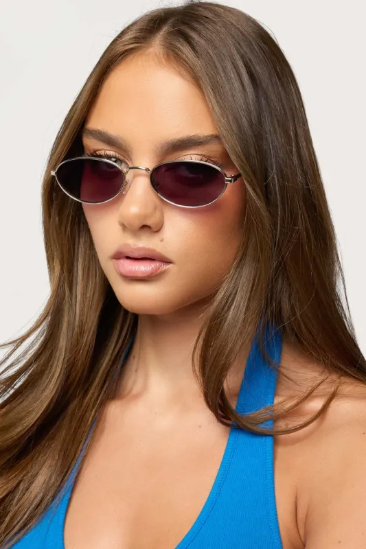 Aleksei Oval Sunglasses made by Edikted