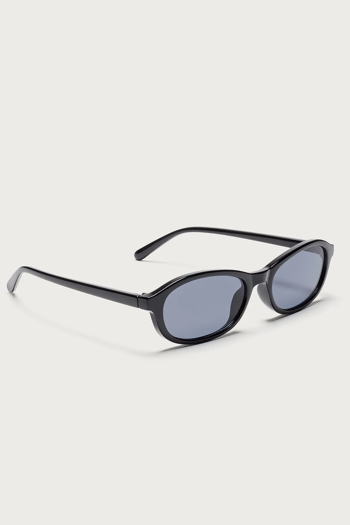 Laurielle Oval Sunglasses sold by Edikted product image thumbnail 3