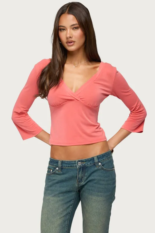 Mar V Neck Three-Quarter Sleeve Top made by Edikted