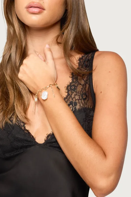 Pearly Charm Bracelet made by Edikted