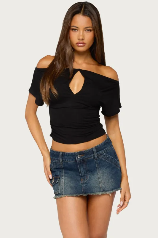 Hecate Off Shoulder Keyhole Top made by Edikted