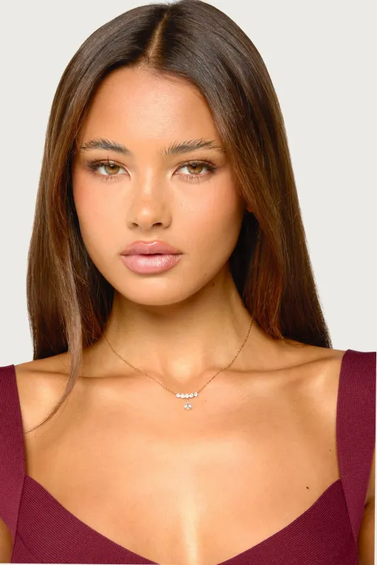 Diva Energy Faux Crystal Necklace made by Edikted