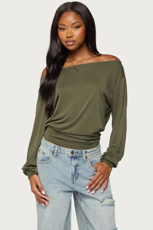 Nannie Off Shoulder Oversized Top made by Edikted