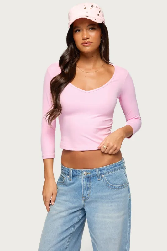 Lakia V Neck Three-Quarter Sleeve Top made by Edikted