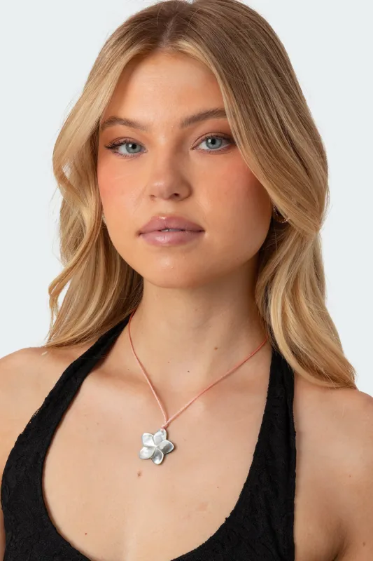 Lotus Cord Necklace made by Edikted