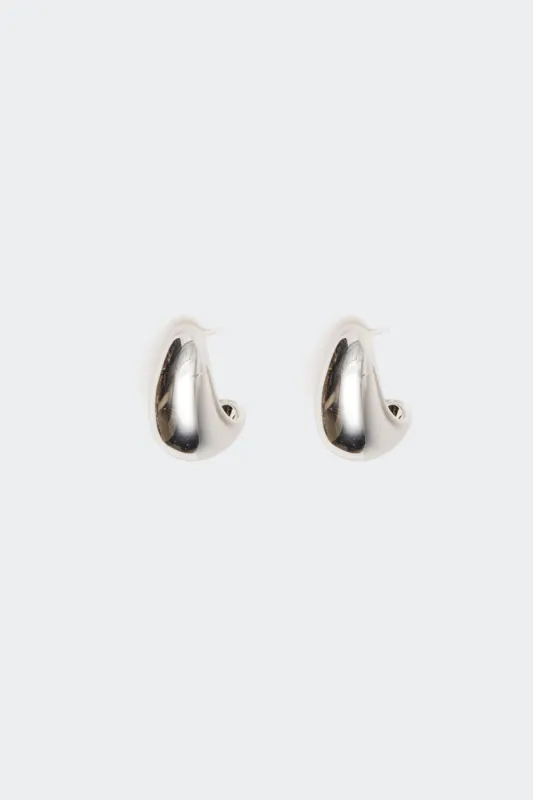 Goes With Everything Chunky Stud Earrings sold by Edikted