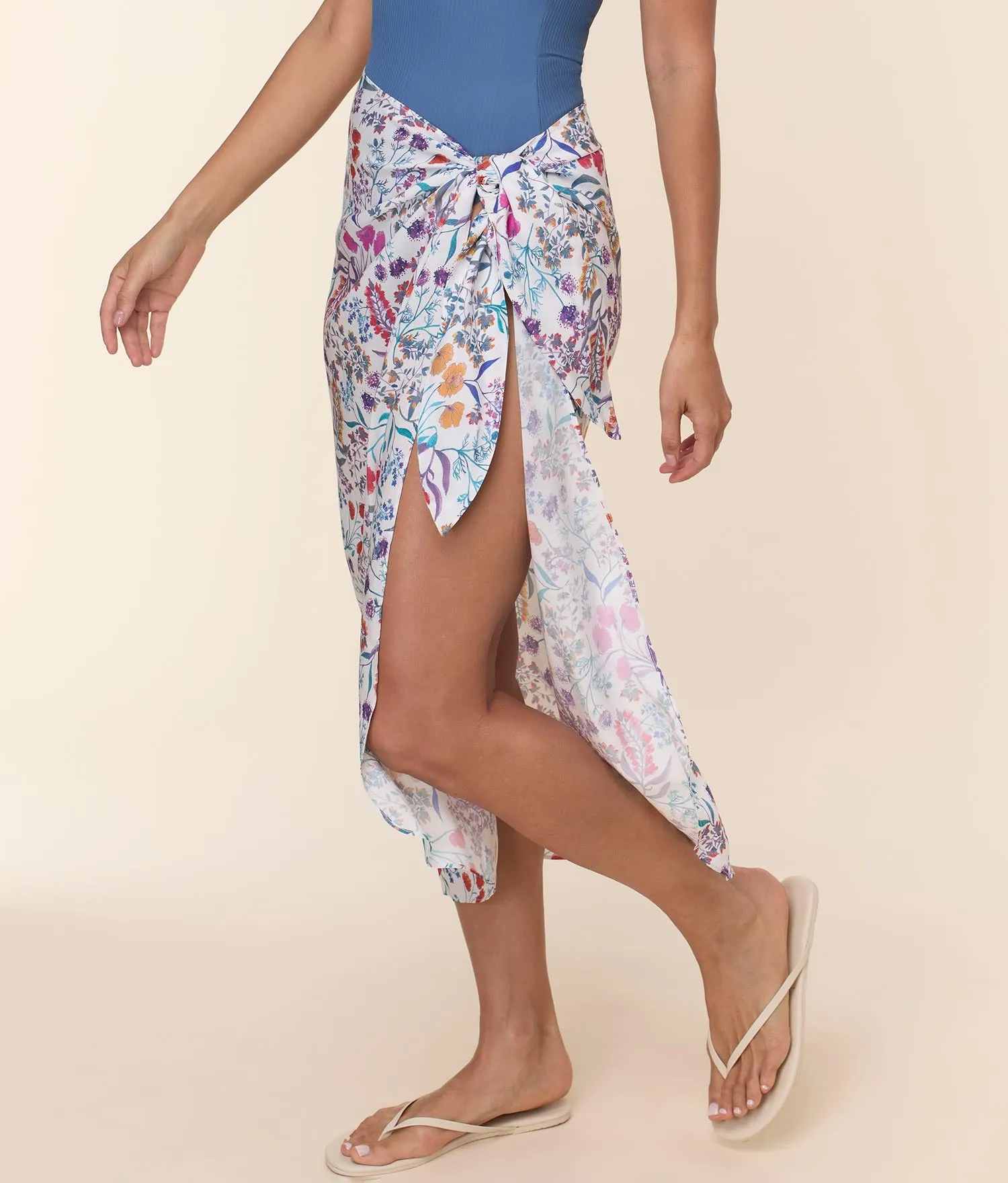 The Long Flores Sarong - Lightweight Rayon - Botanical Floral sold by Andie product image thumbnail 3