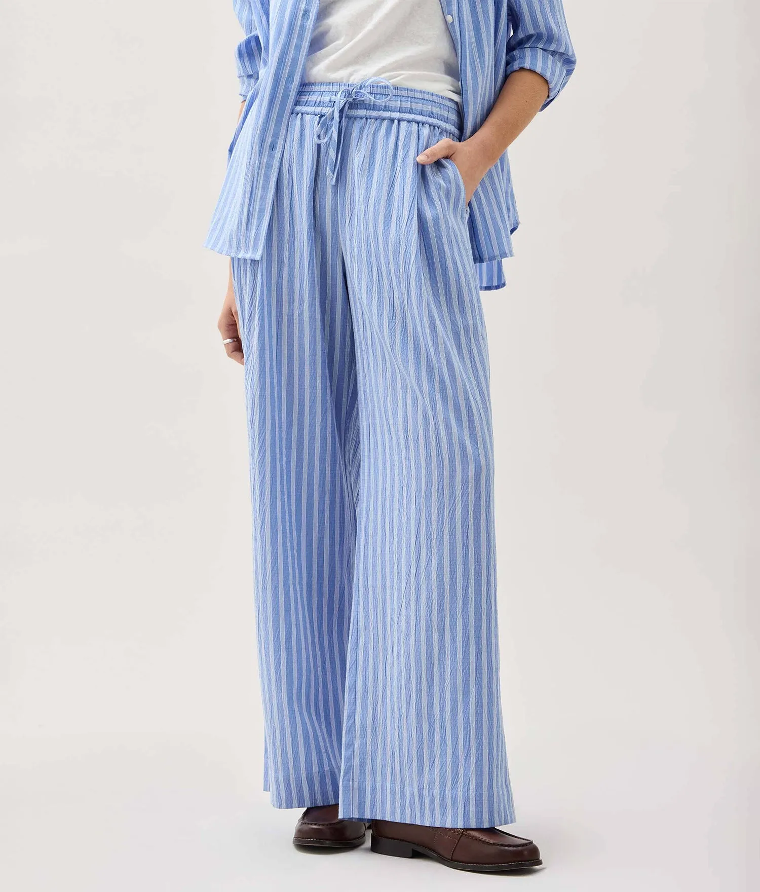 Palermo Drawstring Pant | Richer Poorer sold by Andie
