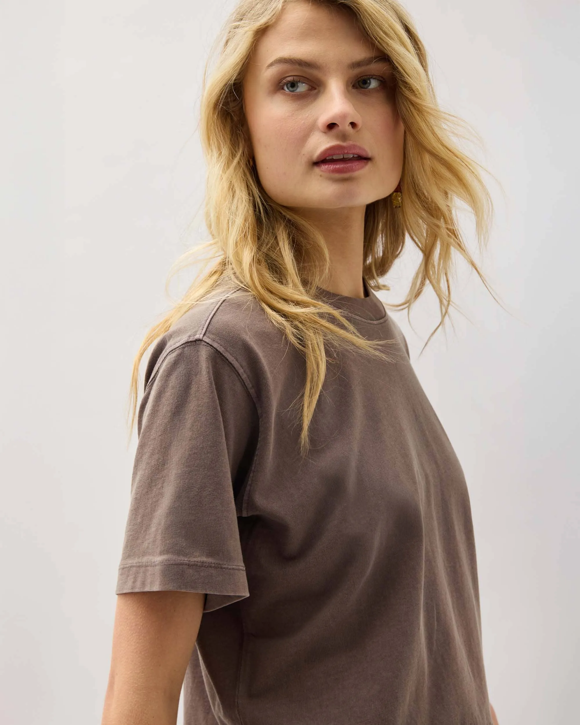 Womens Relaxed Crop Tee - Pigment Dye Jersey - Mole sold by Andie product image thumbnail 4