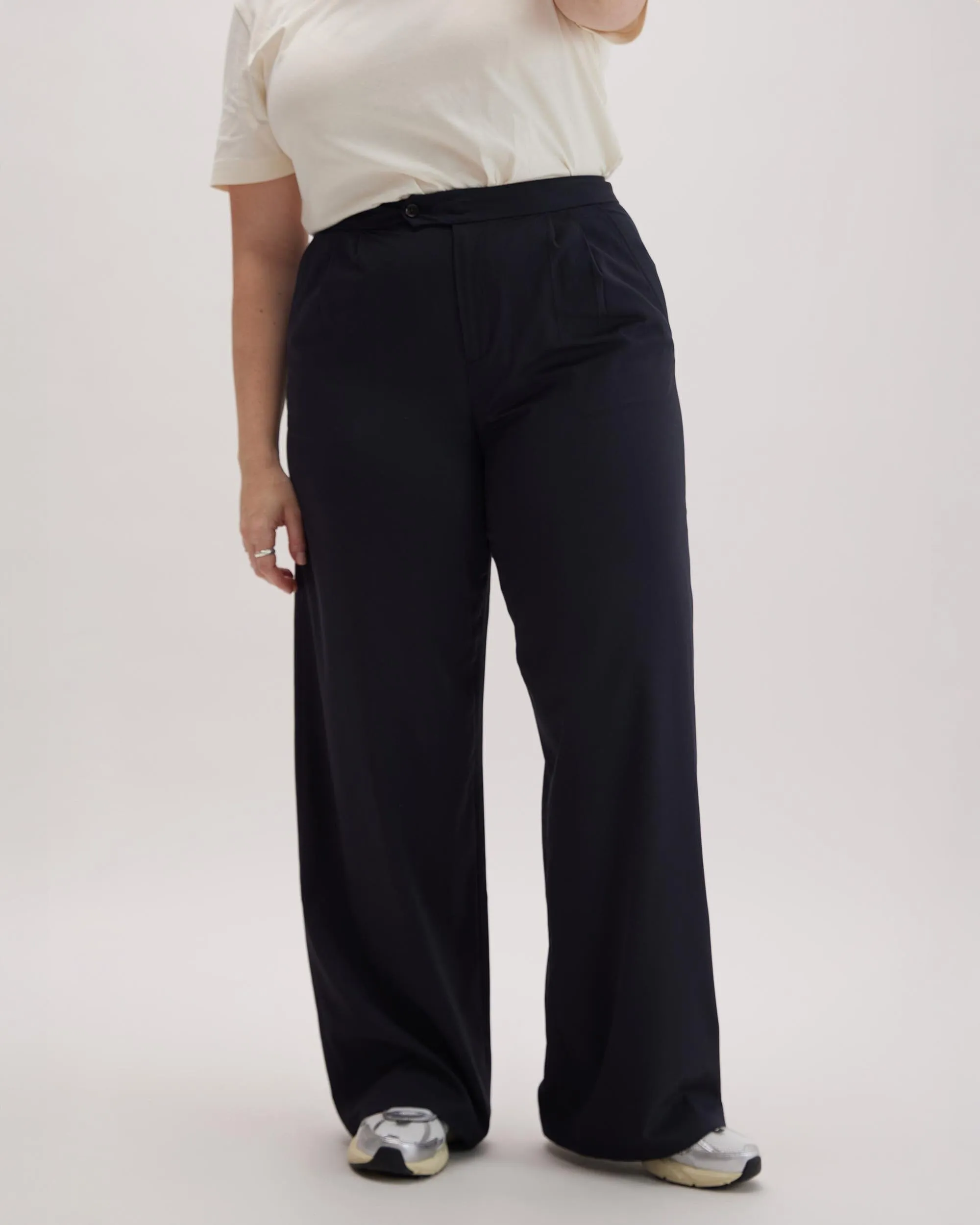 Womens Sophia Fluid Wide Leg Trouser - Polyester Modal Twill - Black sold by Andie product image thumbnail 2