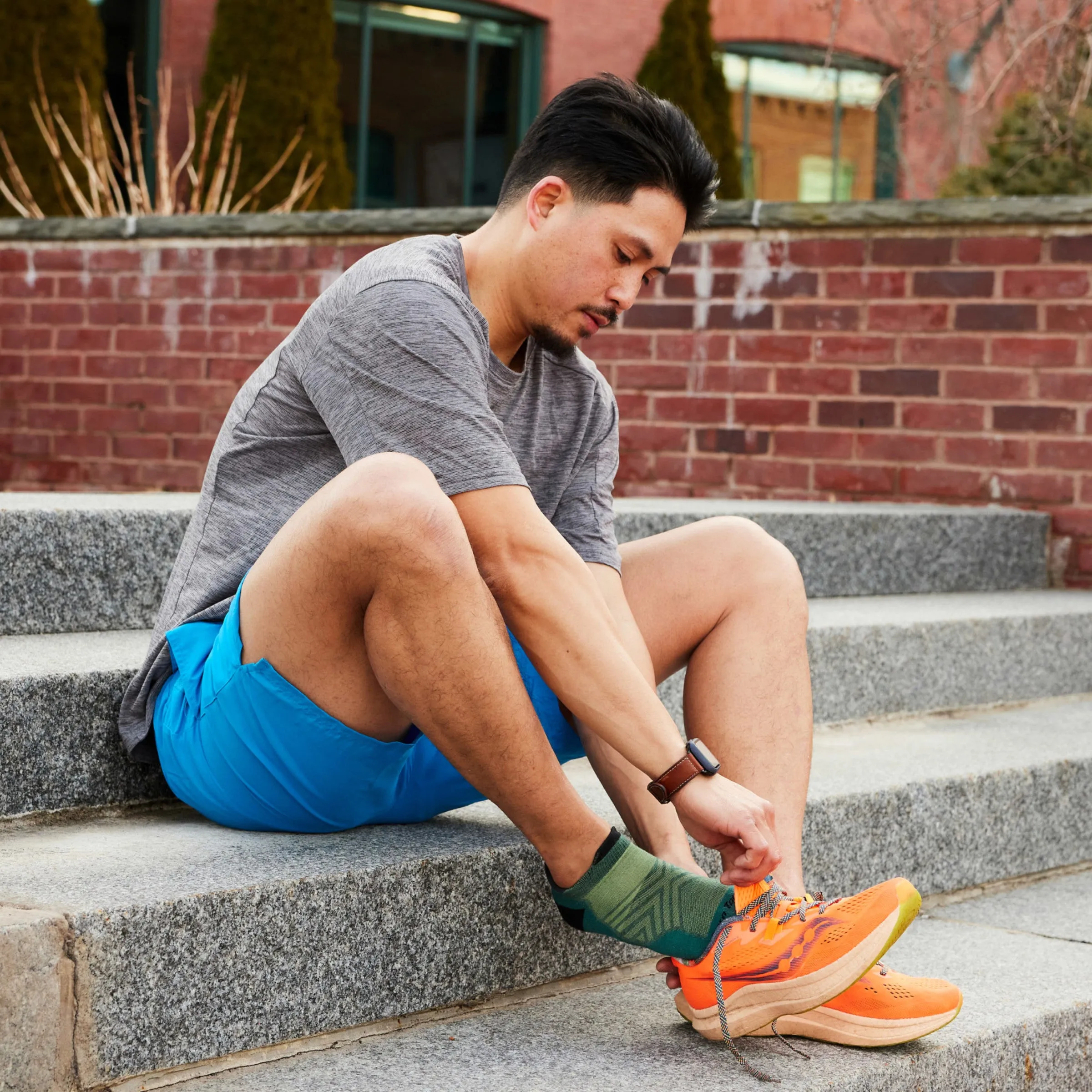 Men's Run No Show Tab Cushioned Ultra-Lightweight Running Socks sold by Darn Tough Vermont product image thumbnail 3