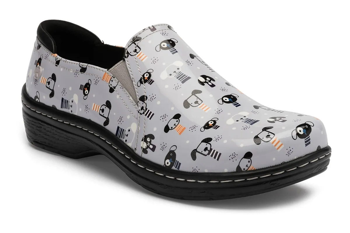 Moxy sold by The Walking Company