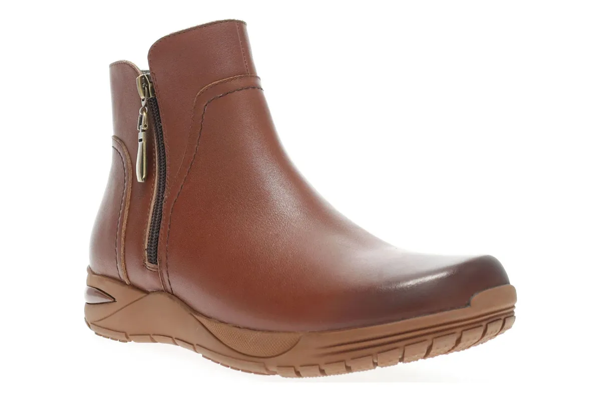 Delphi made by Propet