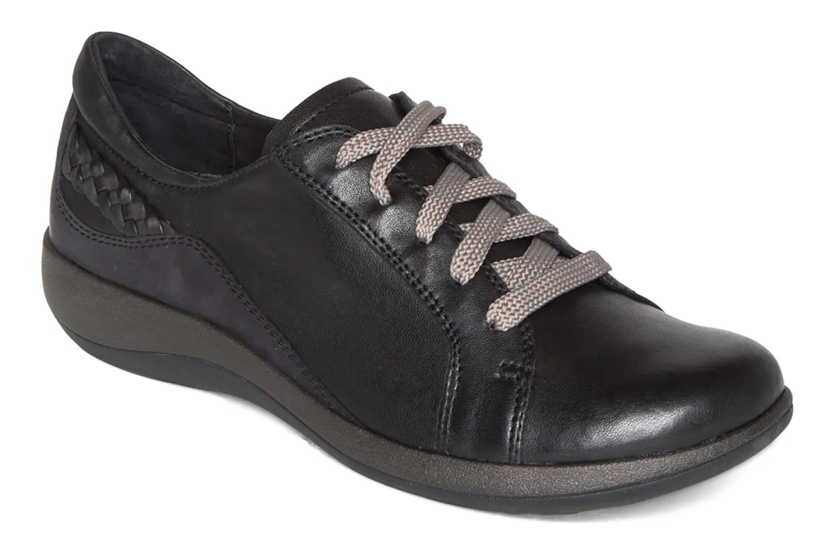 Dana sold by The Walking Company