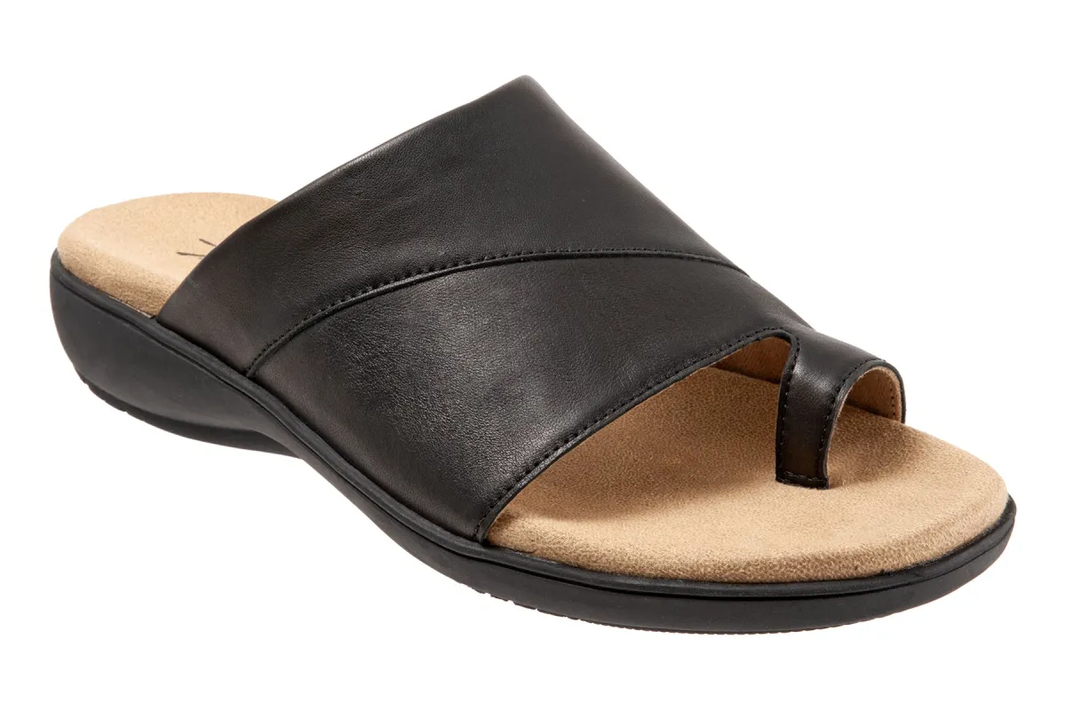 Regina sold by The Walking Company