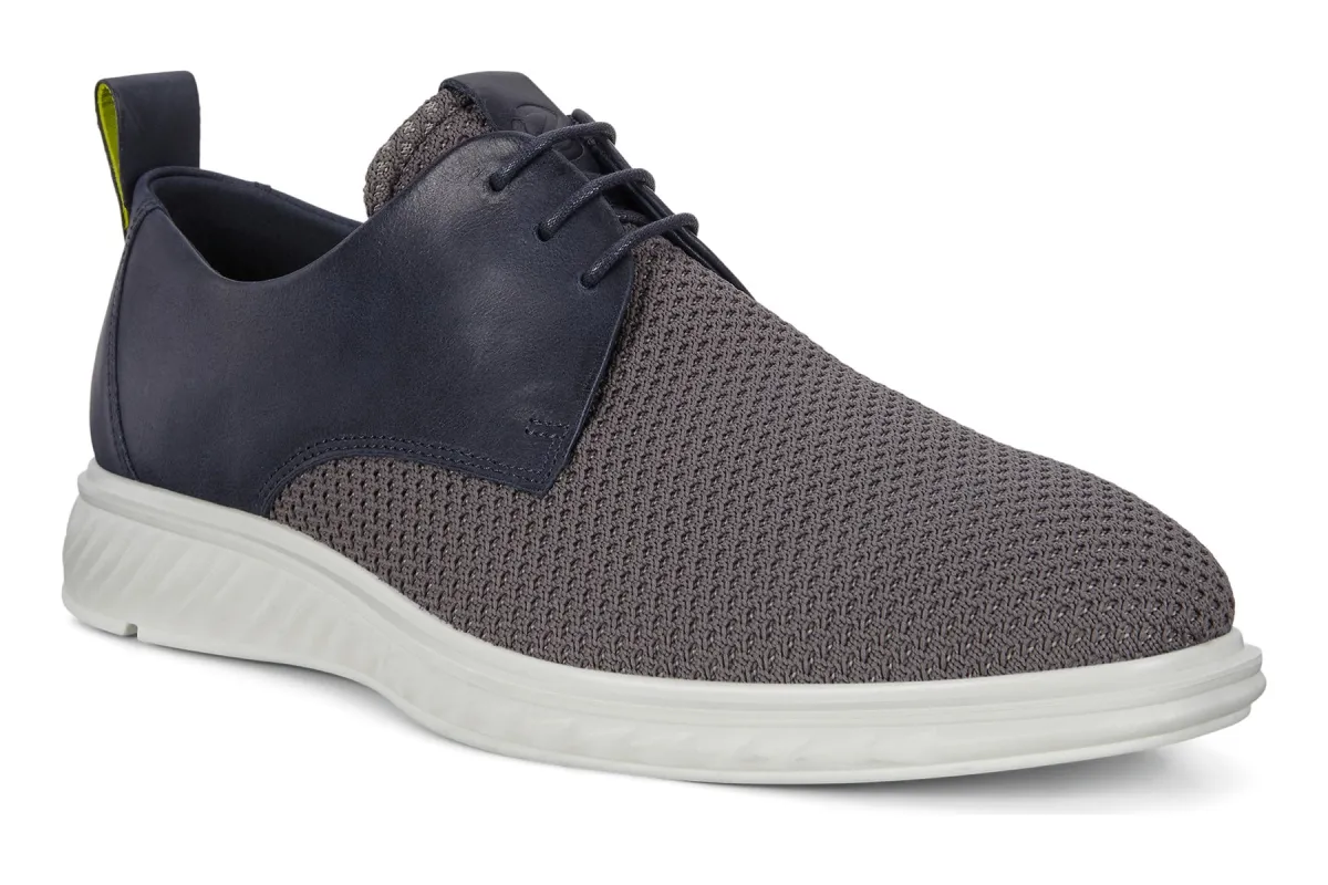 St1 Hybrid Lite Plain Toe sold by The Walking Company