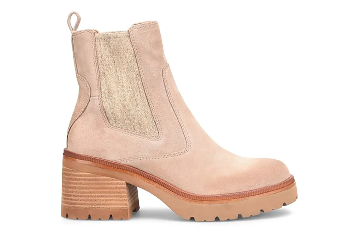 Jordie sold by The Walking Company