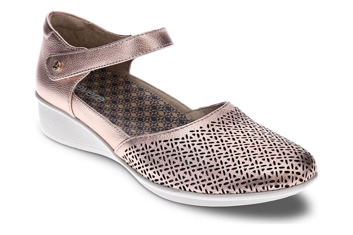 Osaka sold by The Walking Company